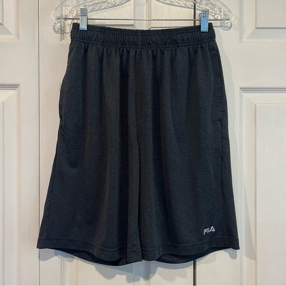 🍋 Fila Gray Athletic Shorts - Medium